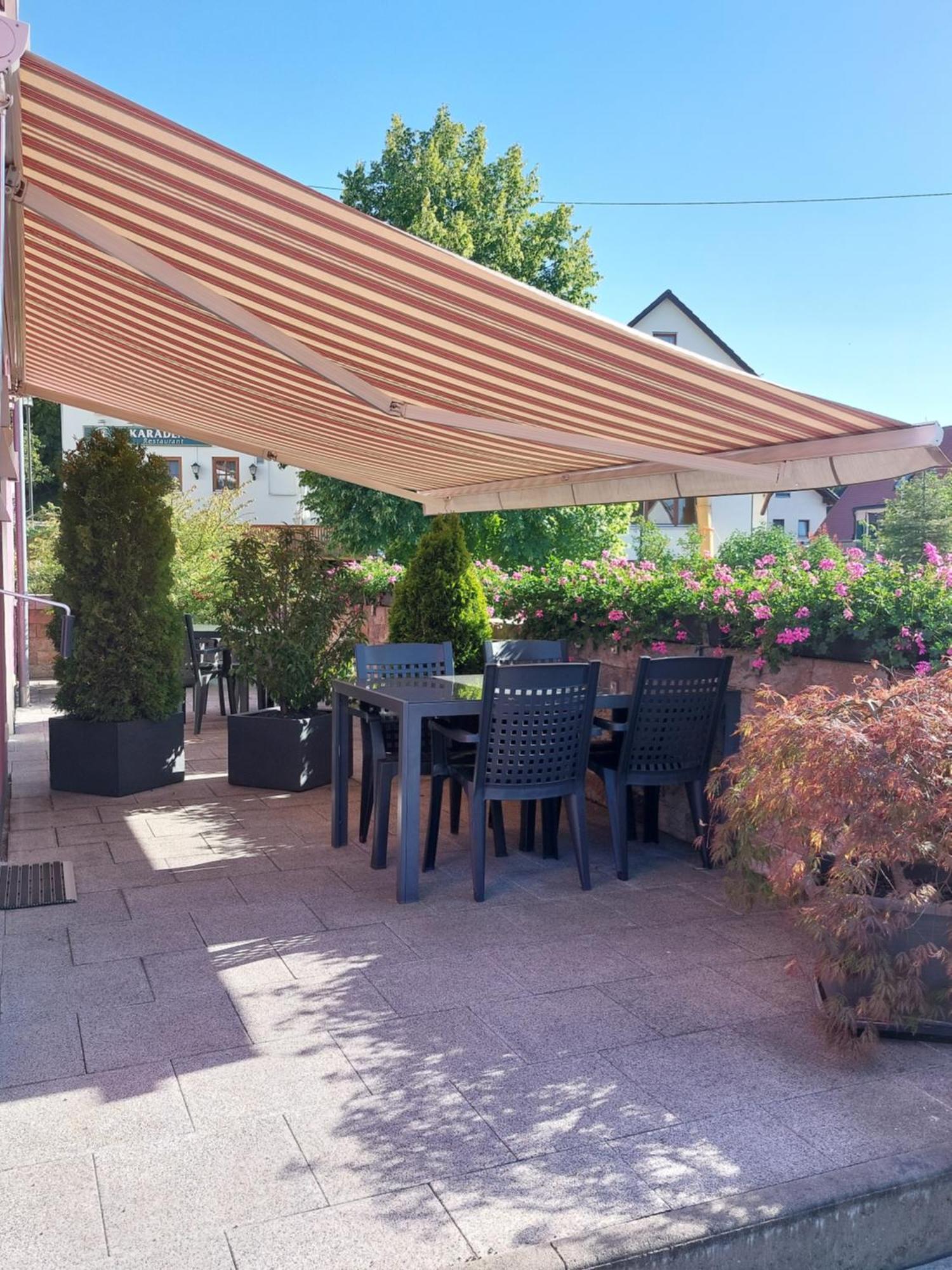 Pension Am Kirchberg Wehringen Exteriör bild